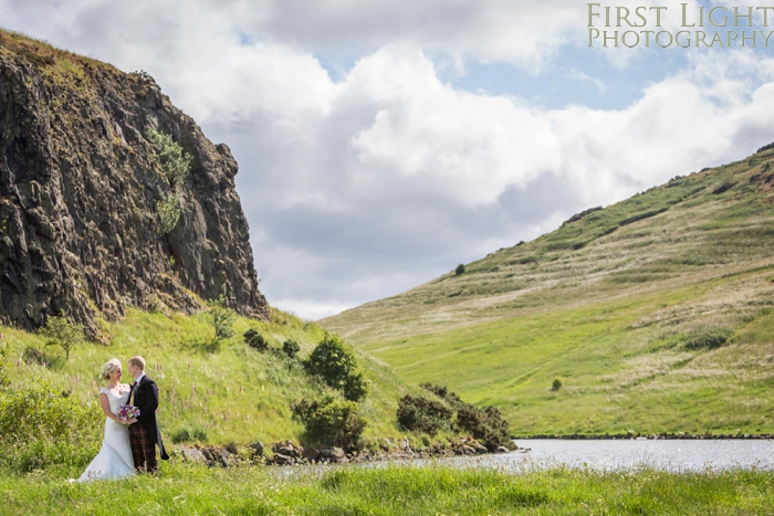 Edinburgh wedding: Catriona & Archie, Canongate Kirk and The Hub | wedding photographs