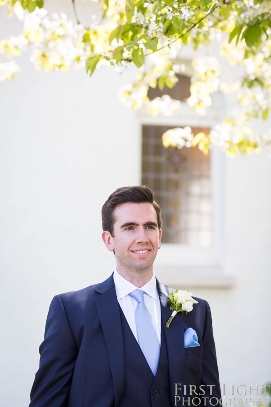 The wedding of Kate & Finar at Edinburgh Botanical Gardens. Photographed by First Light Photography