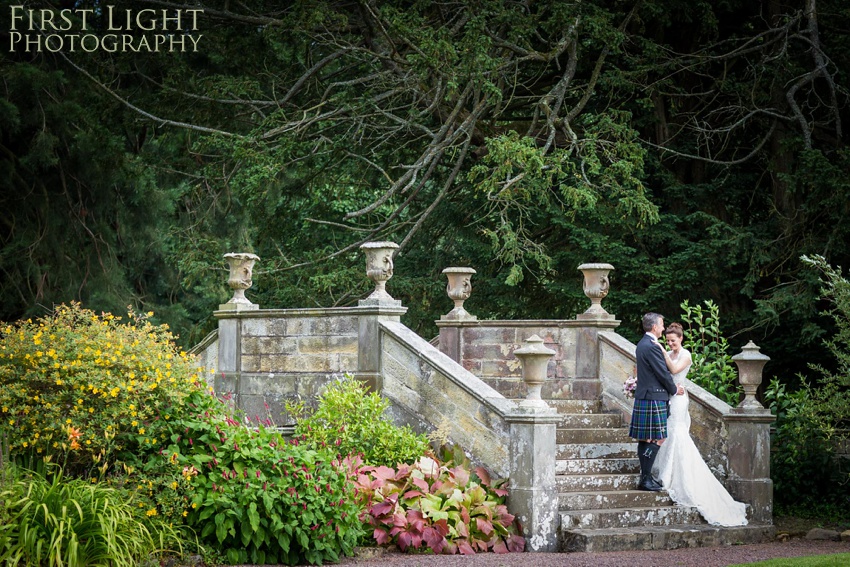 Wedding photo, wedding couple, Gilmerton House, Wedding Photographer, Edinburgh Wedding Photographer, Edinburgh, Scotland, Copyright: First Light Photography