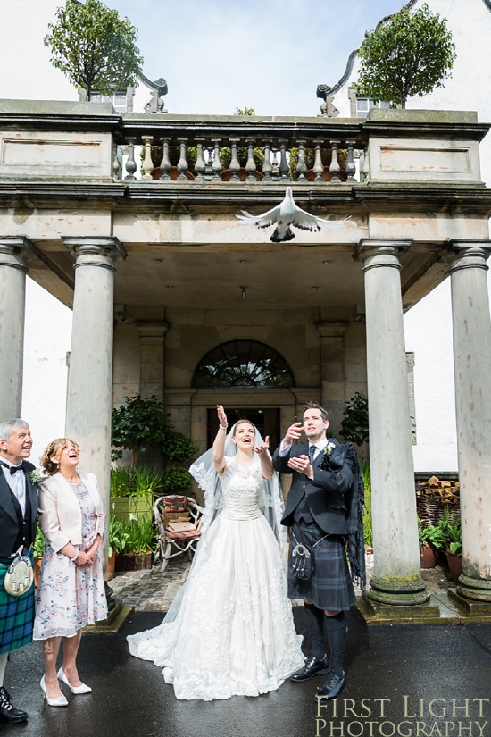 May Wedding, Prestonfied House Edinburgh, Edinburgh Wedding Photographer, Scotland, Copyright: First Light Photography, Scotland